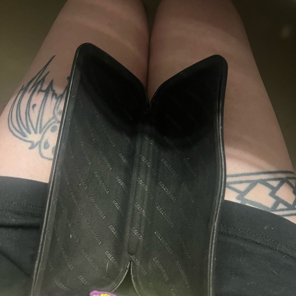 BALENCIAGA sunglasses case - Picture 4 of 5